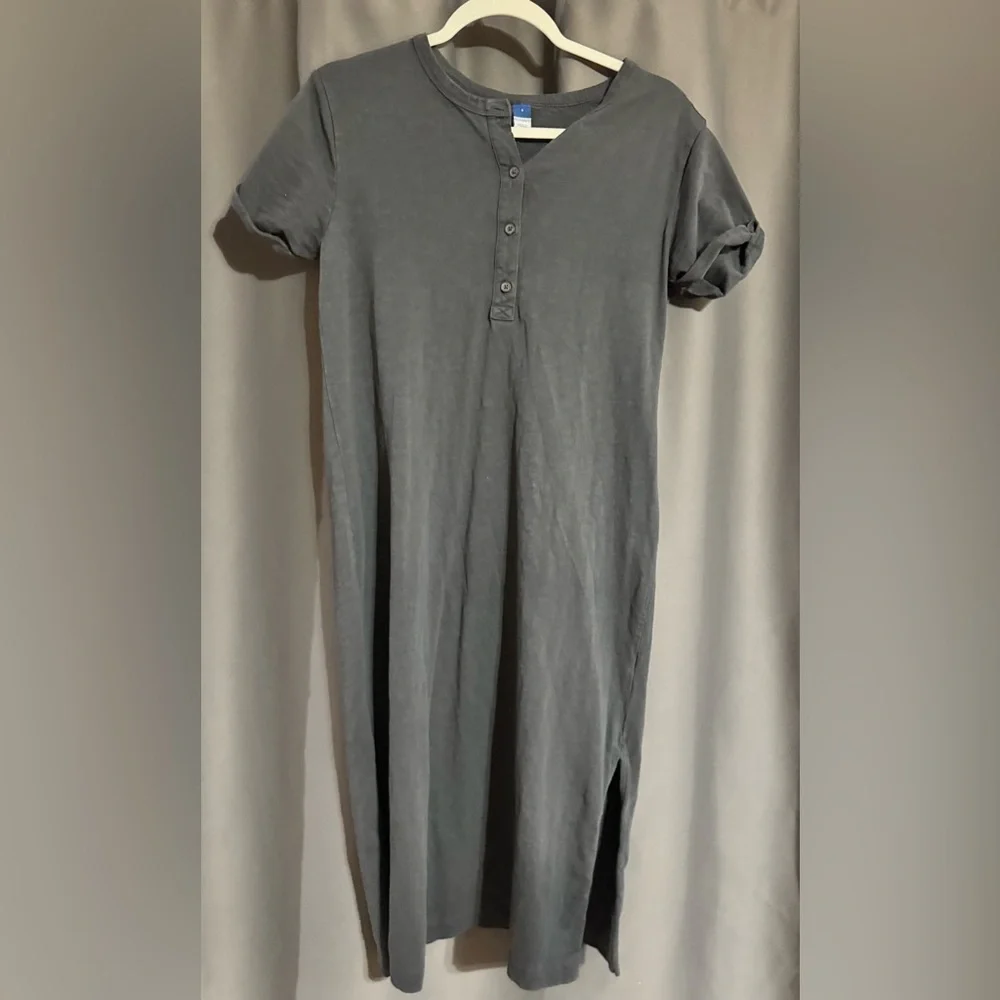 Old Navy— Bundle of 2 Henley Midi Shift Dresses ☀️ - Picture 7 of 11